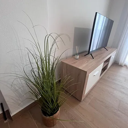 Fred Apartment *